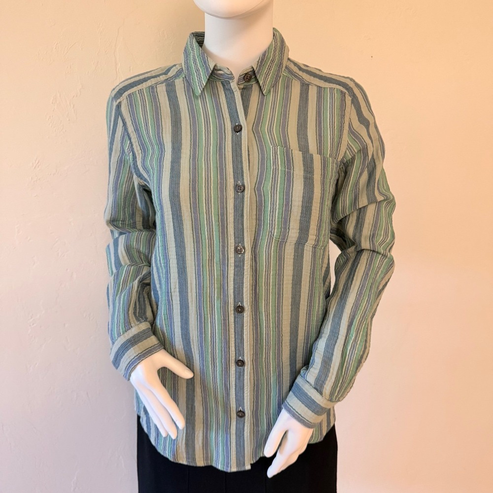 NWT Eddie Bauer Women's XS Carry-On Button Down Shirt Green Blue Striped Gauze